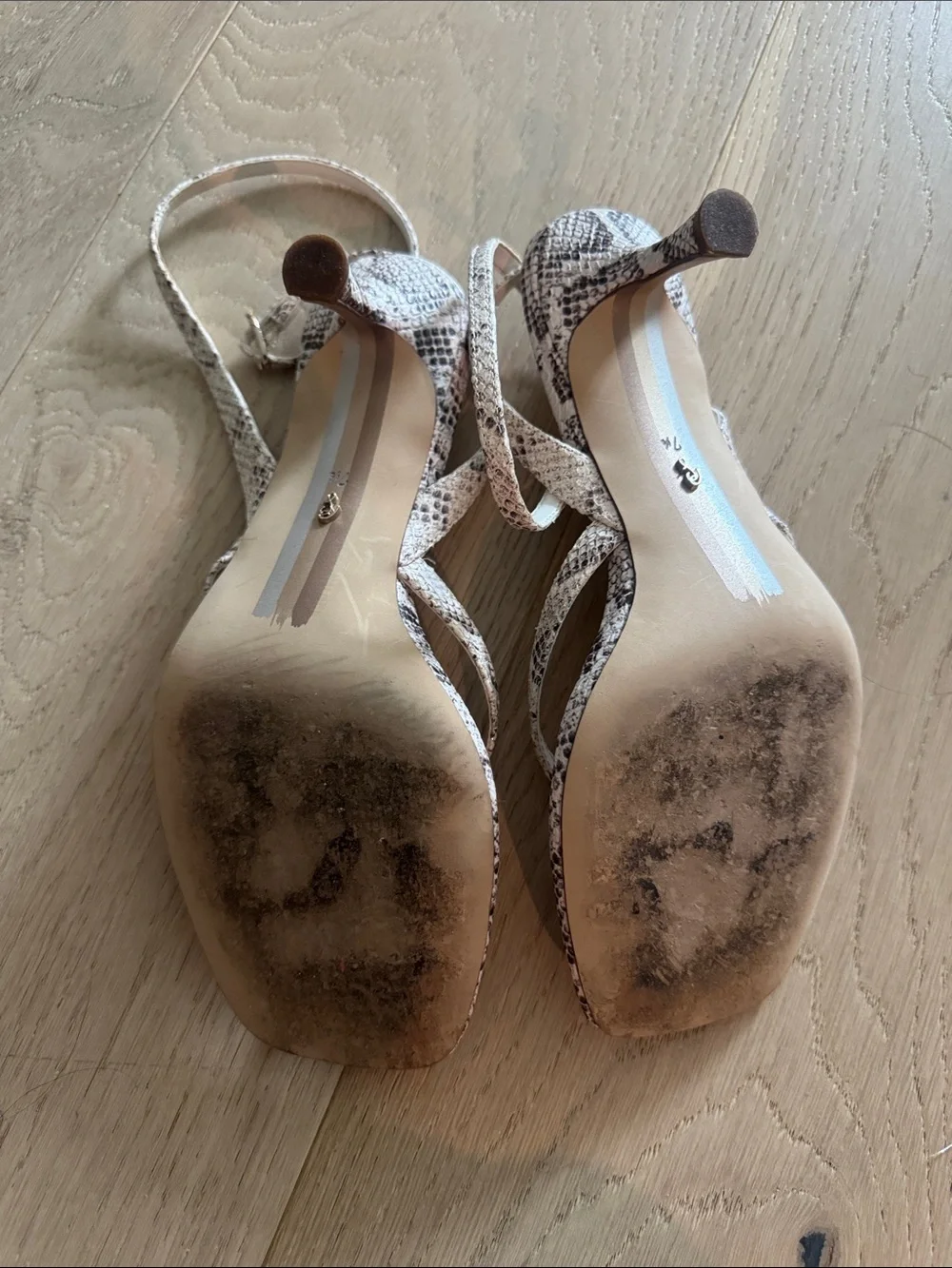 Snake-Print Strappy Women’s Sandals in Neutral